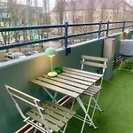 Apartment In Central Location With Free Parking Space